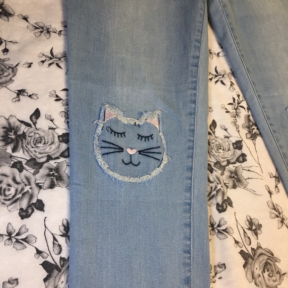 Cat & Jack | Cute Kitten Patch Light Wash Jeggings - Picture 3 of 8